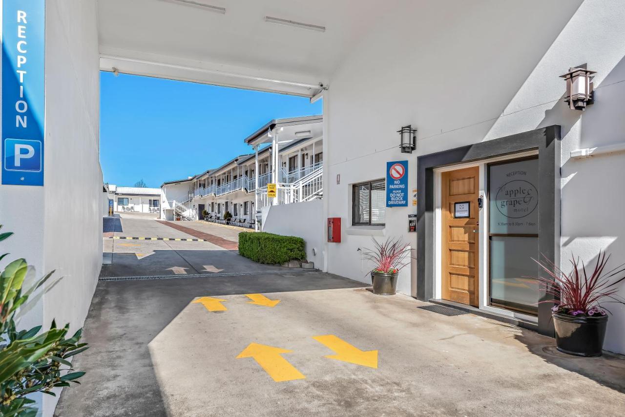 Apple & Grape Motel Stanthorpe Exterior foto