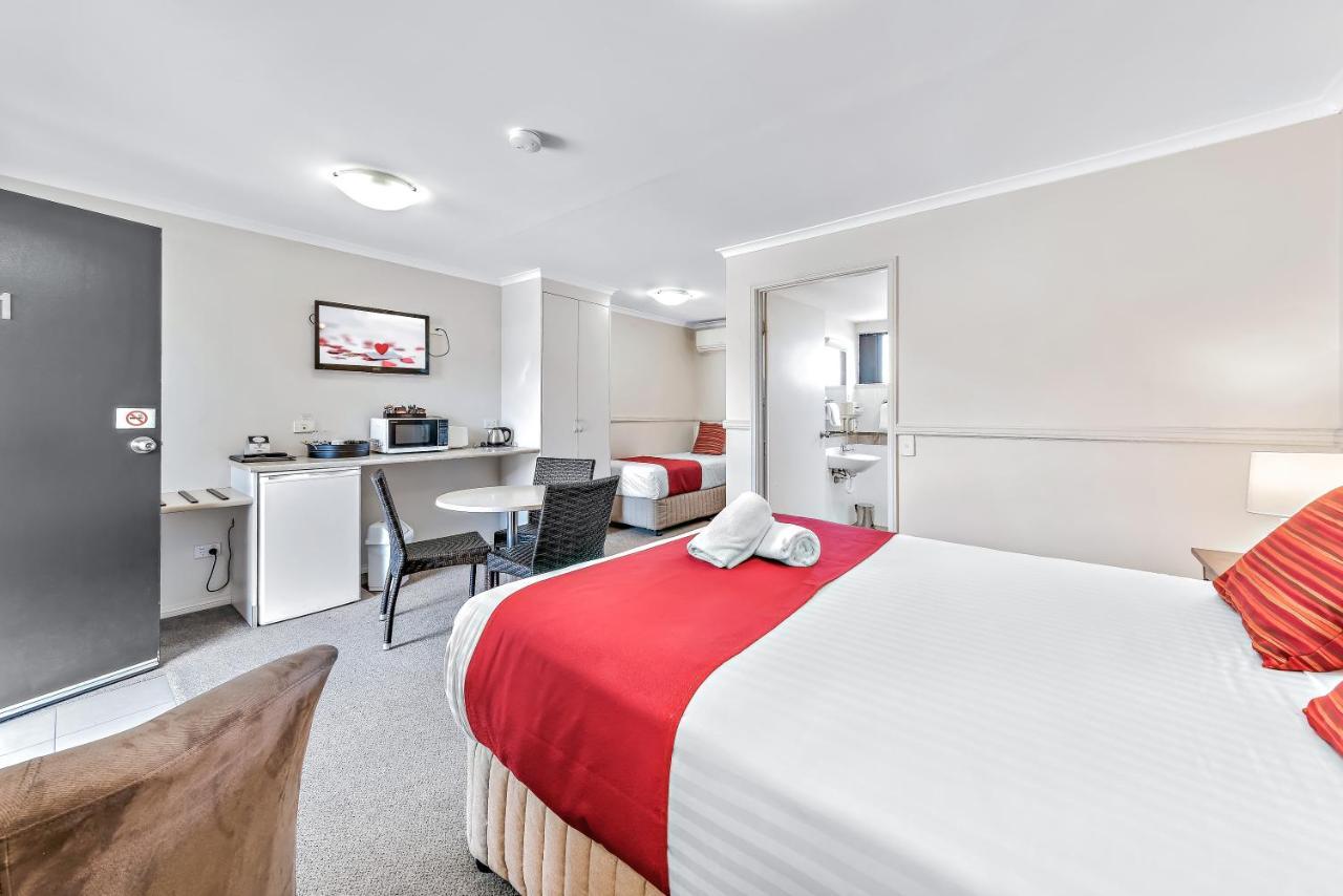 Apple & Grape Motel Stanthorpe Exterior foto